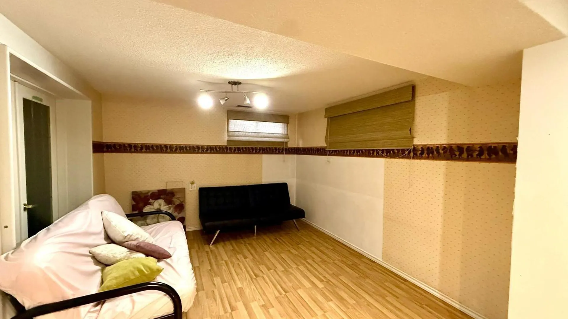 Δωμάτια σε οικογενειακή κατοικία Vancouver Private Room In Budget - Near Transit, Shopping, Ubc & Downtown